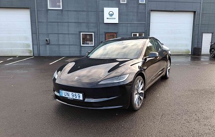 Tesla Model 3 Long Range AWD 